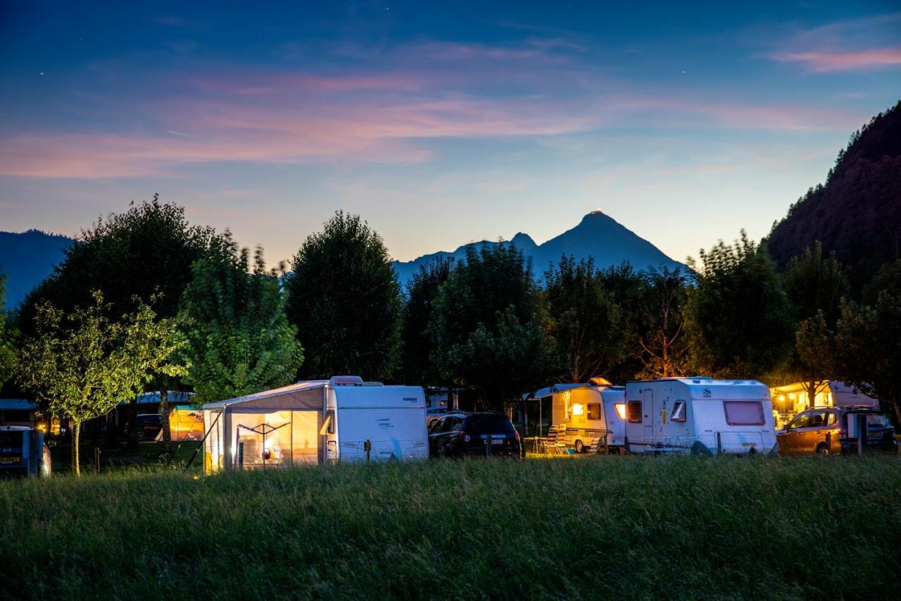 Camping Lazy Rancho - Eiger - Moench - Jungfrau - Интерлакен Экстерьер фото